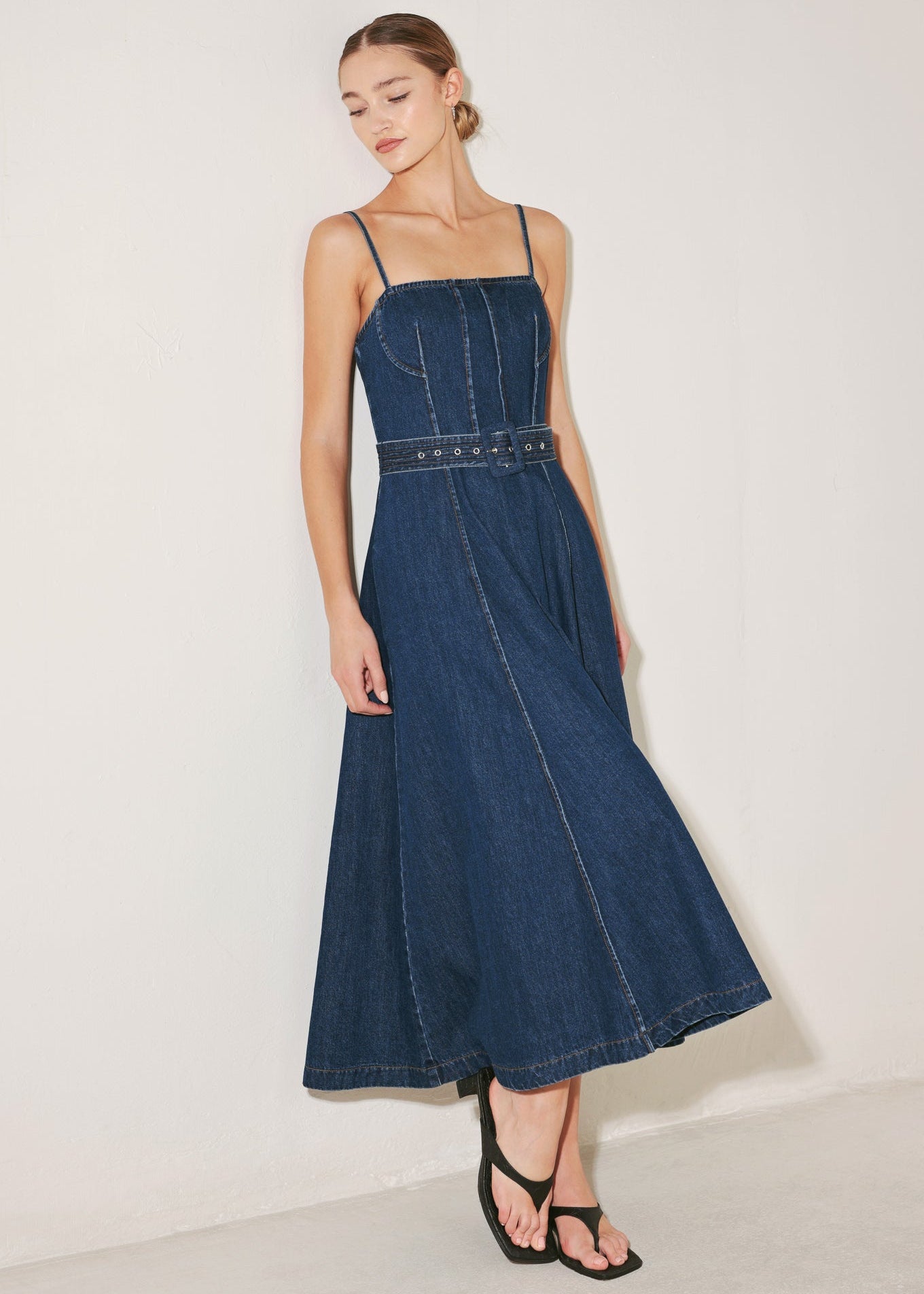 UNDERSTATED ICON DENIM MIDI DRESS
